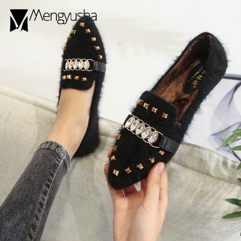 Stor størrelse ballet flade rhinestone pels flade sko kvinde guld nitter villus sko metal cirkel spænde loafers behagelige plys muldyr  c63