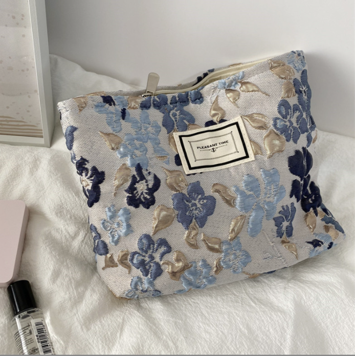 Cosmetic Bag Women Floral Makeup Case Organizer Korean Embroidery Cosmetic Pouch Travel Toiletry Bag Corduroy Canvas Beauty Case: Coffee