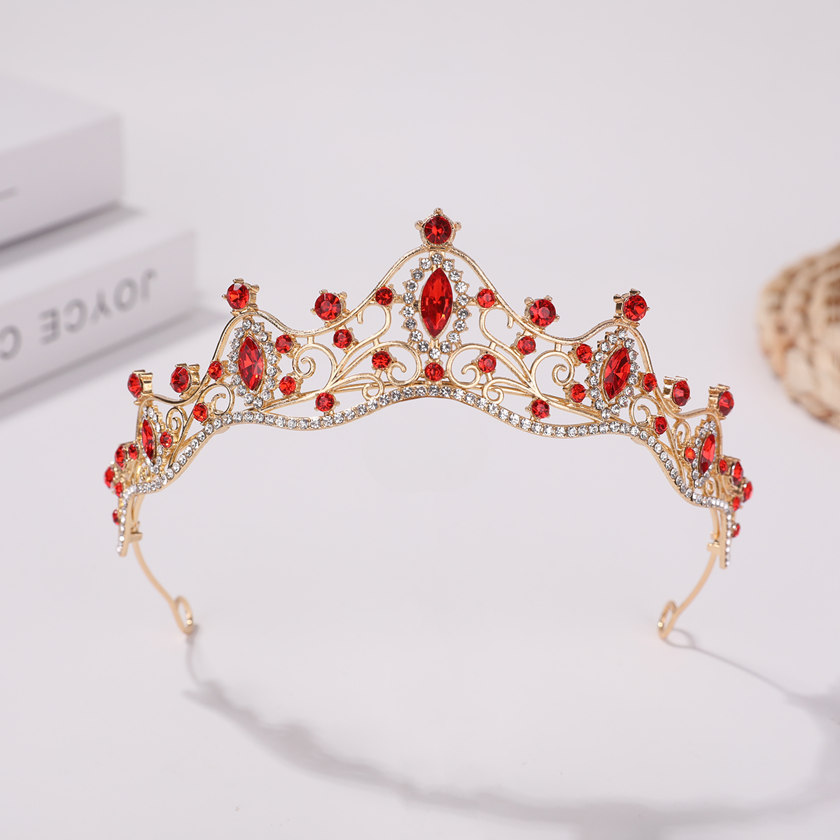 Tiara de cumpleaños para niña, accesorios para el cabello de boda, vestido de novia simple coreano, accesorios de tiara de rendimiento para niños.: Color vino