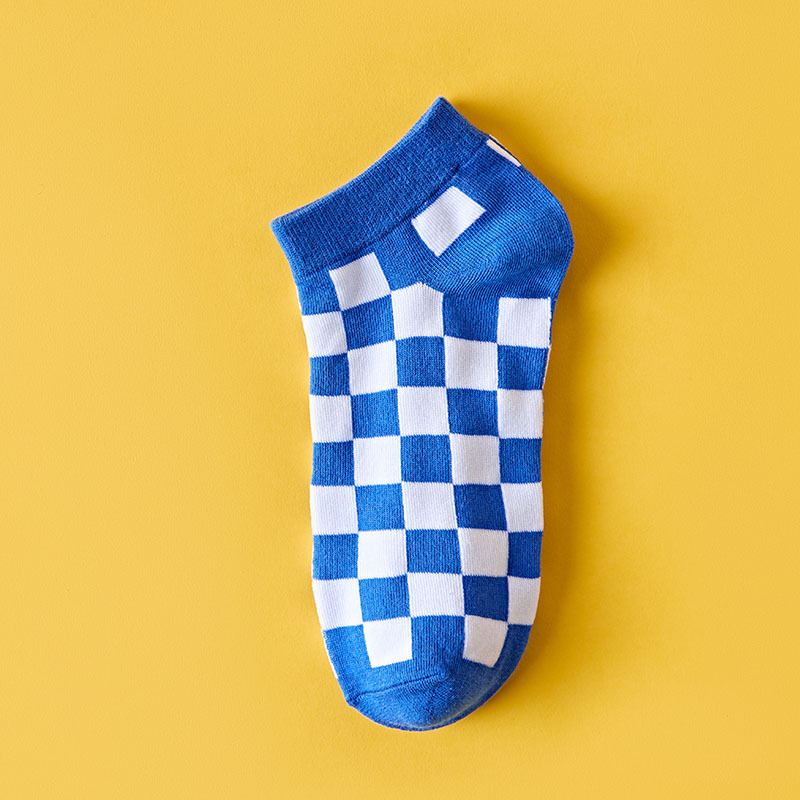 Women Socks Checkboard Harajuku Street Black White Squares Pattern Plaid Novelty Skateboard Funny Cotton Socks For Girl: WHITE