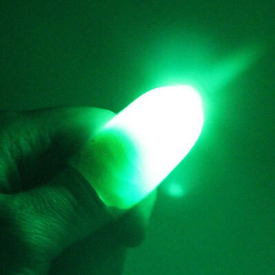 1 paar Lustige Neuheit LED Licht Blinkt Finger Zaubertrick Requisiten freundlicher Erstaunliche Fantastische glühen Spielzeug freundlicher leuchtend Dekor