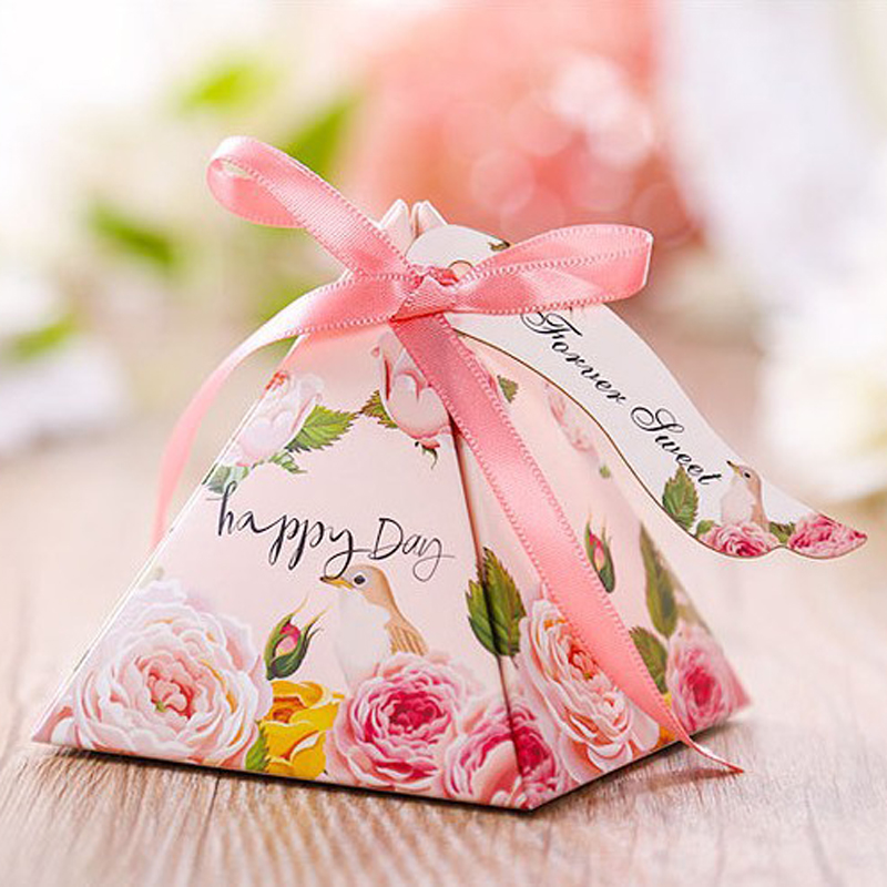 50 stuks Candy Box Baby Shower Gunsten Driehoekige Piramide Bruiloft Gunsten Box Bomboniera Feestartikelen