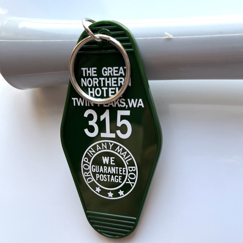 THE GREAT NORTHERN HOTEL TWIN PEAKS 315 KeyChain Keyring Tag Key Chains TV Show The Office Fans Funny Accessory