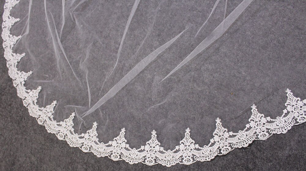 Lange Spitze Hochzeit Schleier mit Kamm 4 Meter Elfenbein Farbe Braut Schleier 400cm Eine Schicht Schleier für Braut Hochzeit zubehör