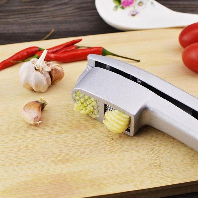 2 in 1 Manual Garlic Press Mincer Garlic Clasp Chopper Kitchen Crusher Grinding Garlic Grater Multifunctional Hand Slicer T K4D5