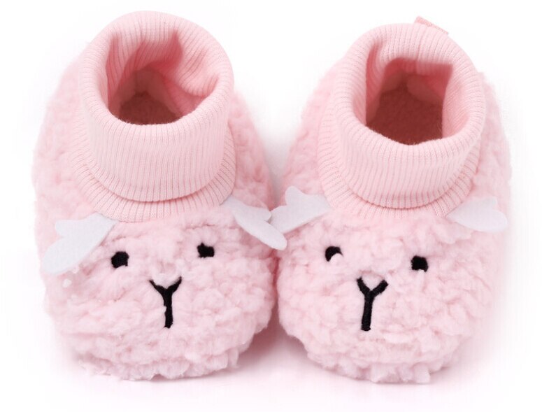 Warme schoenen kunnen schoenen veroorloven lam babyschoenen plus fluwelen schoenen schattige cartoon zachte comfortabele onderkant 0-1 peuterschoenen