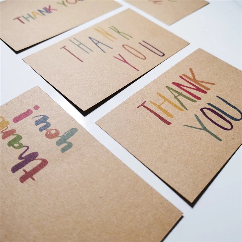 30Pcs carta Kraft colorata grazie carte etichetta per la decorazione di nozze piccola impresa dare carta regalo scuola bambini elogi carta
