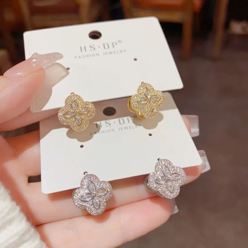 2024 Franse mode-sieraden 16 K vergulde zirkoon blad oorbellen oorbellen elegante vrouwen dagelijkse werk accessoires