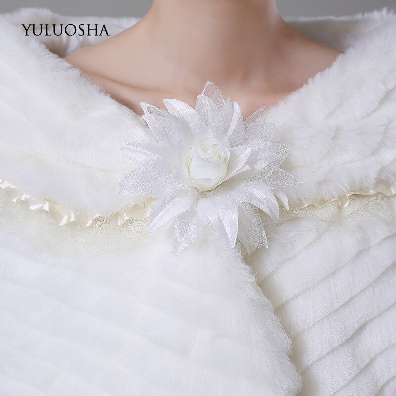 bridesmaid faux fur shawl