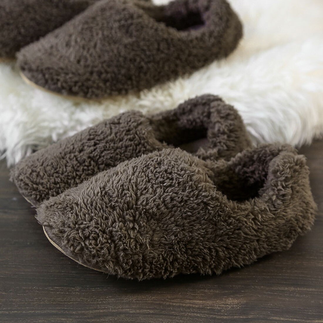 Zimowe kapcie męskie pary kryty zamszowe buty domu grube kapcie dno kobiety sypialnia ciepłe męskie buty pary kapcie podłogowe