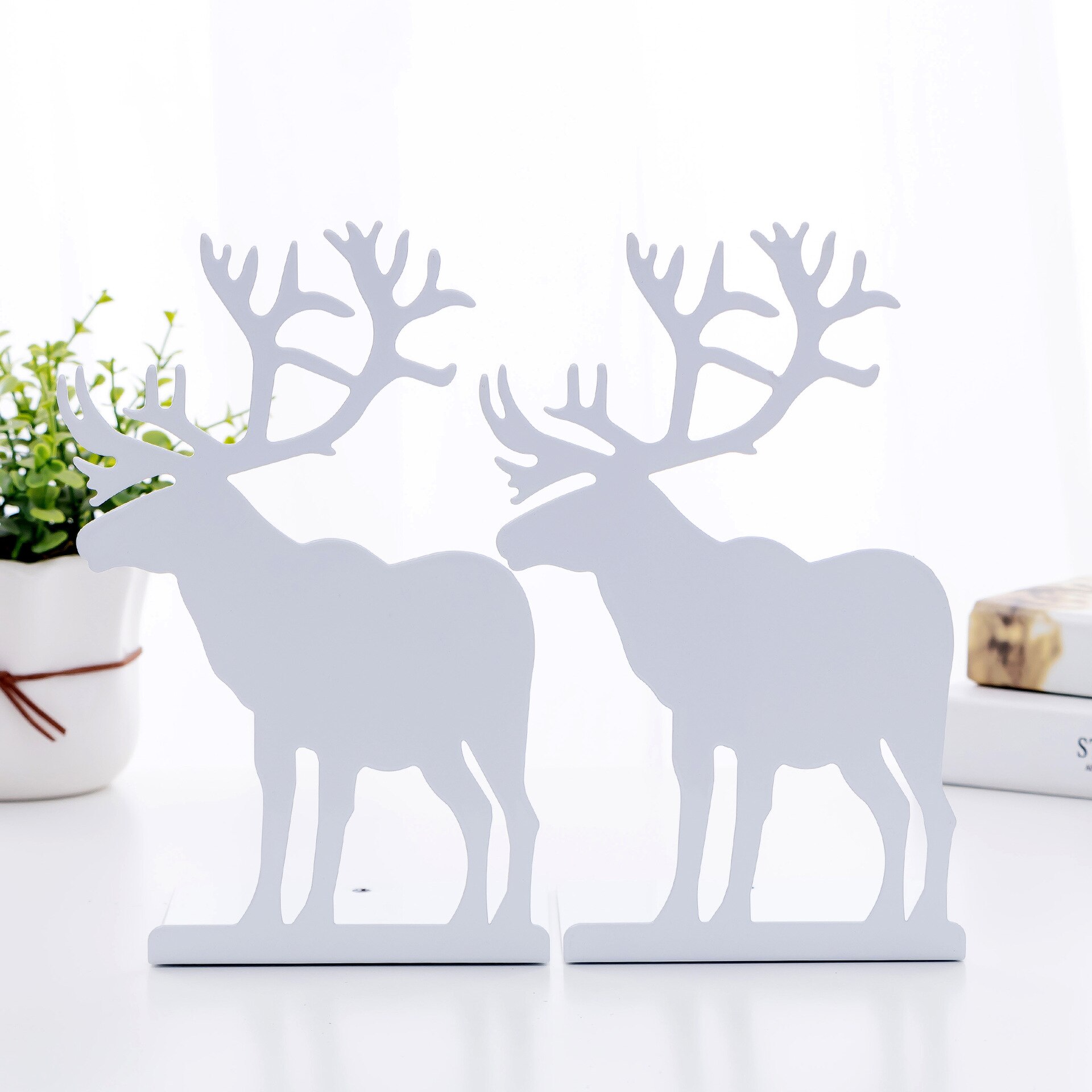 Koreansk reol retro elg rensdyrsmodellering metal jern bogstativ bogstang skole desktop reol 2 stk: Hvid