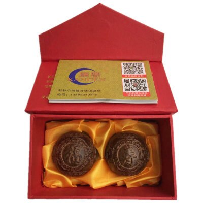 solid walnut fitness ball for elderly hand message balls palm health care hand finger exercise ball: paper box 2