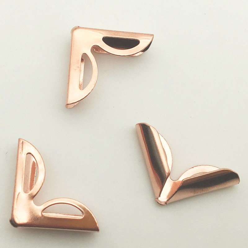 50 st/lot 16 x 16 x 4mm roséguld metall bokhörn för fotoalbum menyer mappar gör-det-själv scrapbooking dekor hörnskydd  wd0278