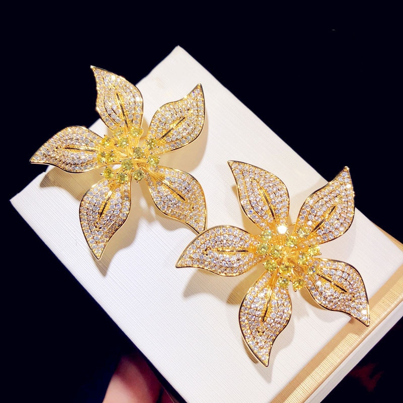 Brooches For Women Cubic Zirconia Yellow Bauhinia Luxury Vintage Big Pin Boutonniere Hyperbole Fine Jewelry Accessories