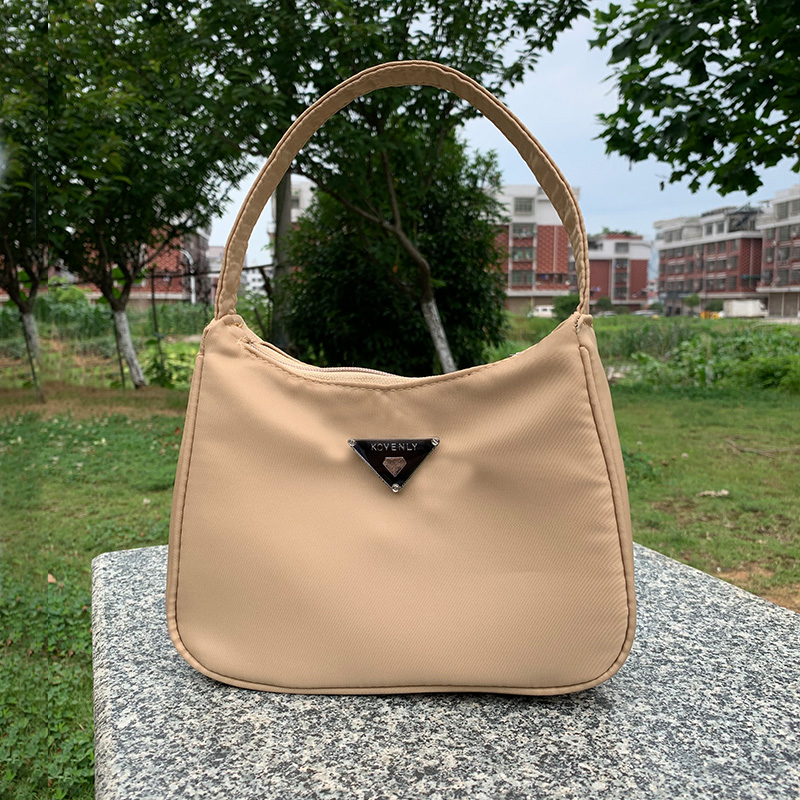 Rétro sacs pour femmes sacs à main de luxe et sac à main en Nylon femmes petit sac à bandoulière couleur bonbon embrayages Vintage Armpites sac à main: Khaki handbag