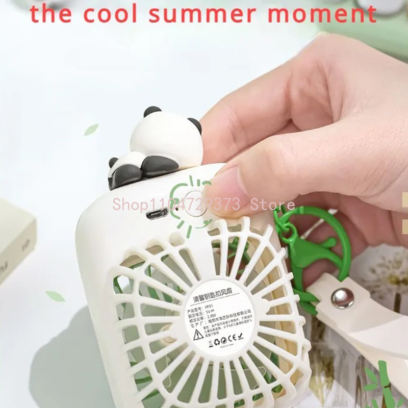 Draagbare sleutelhangerventilator voor op reis Kleine koeling Miniventilatoren Oplaadbare schattige Panda Reisventilator Handventilator Cadeau