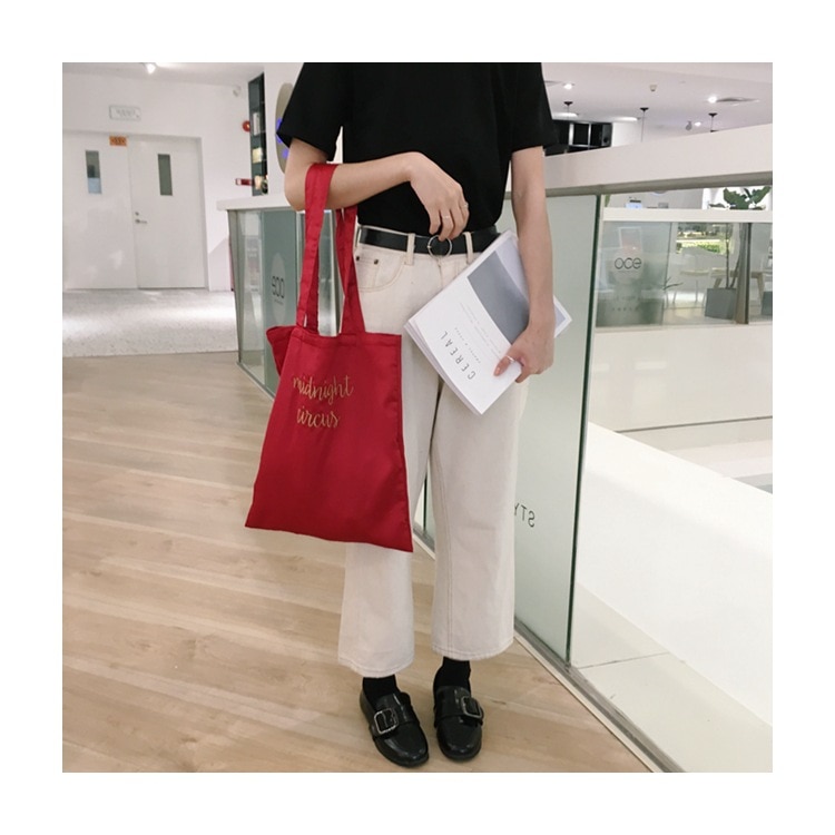 Retro Satijnen Vrouwen Schoudertassen Polyester Borduurwerk Brief Casual Flap Meisjes Eenvoudige Student Tote Handtassen Wilde Boodschappentassen