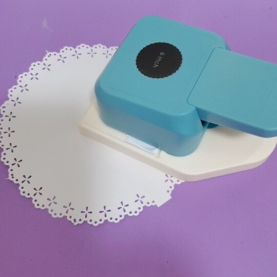 Hole Punchers For Handicrafts Diy Embossing Device Labor-saving Hole Punch Hollow Lace Embossing Cutting Paper Puncher Tool: Round crucifer