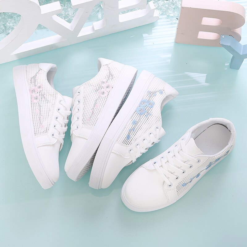 Chaussures de Tennis pour femmes, chaussures plates blanches pour printemps-automne, espadrilles décontractées avec fleur, décontractées, à lacets