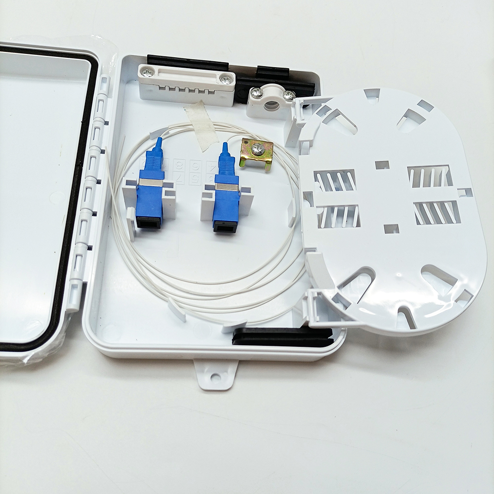 FTTH Core Termination 4 Port Optical Fiber Distribution Box FTTX Fiber Optic Splitter Box