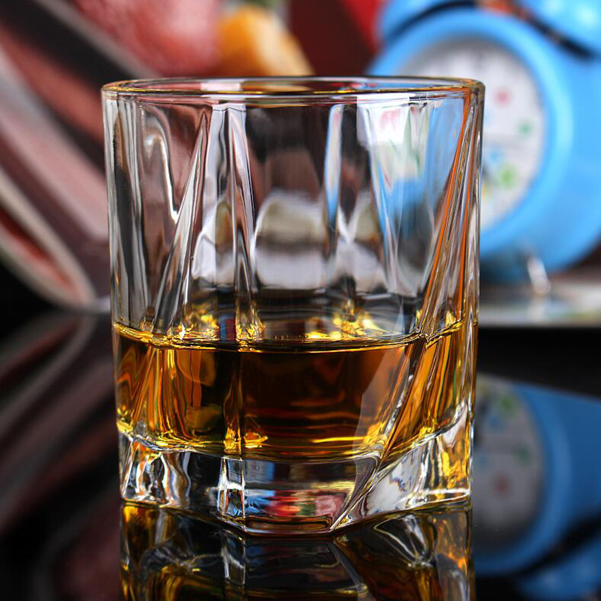 200/300ml Shake Whisky Rocking Glass Does Not Fall Glass Wine Mug Beer Glasses