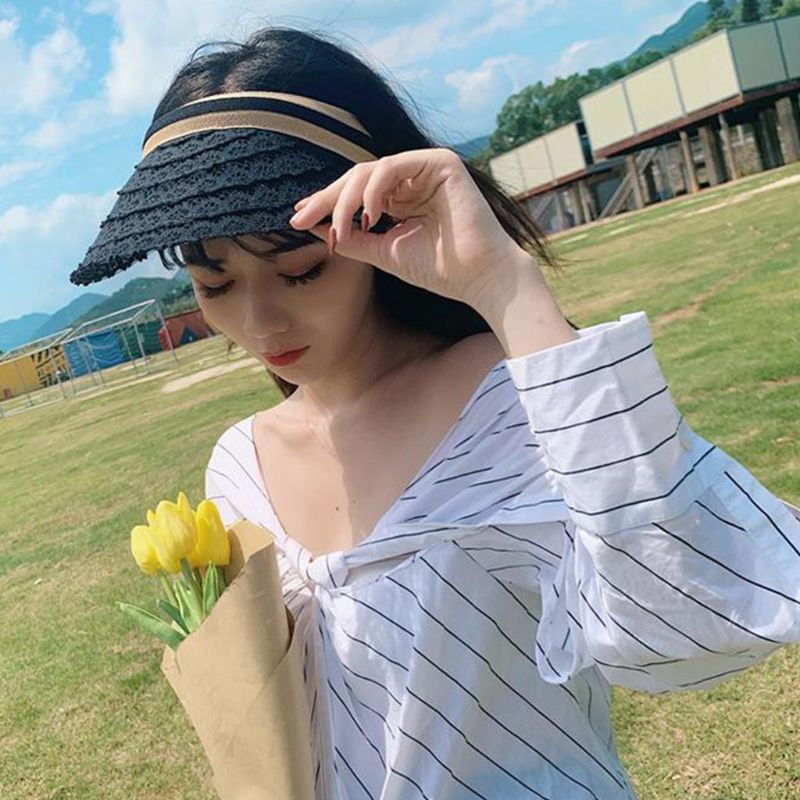 Cappello estivo da donna con visiera parasole vuota scava fuori cappello da spiaggia tutto'aperto a tesa larga in maglia a righe in pizzo floreale tutto'uncinetto