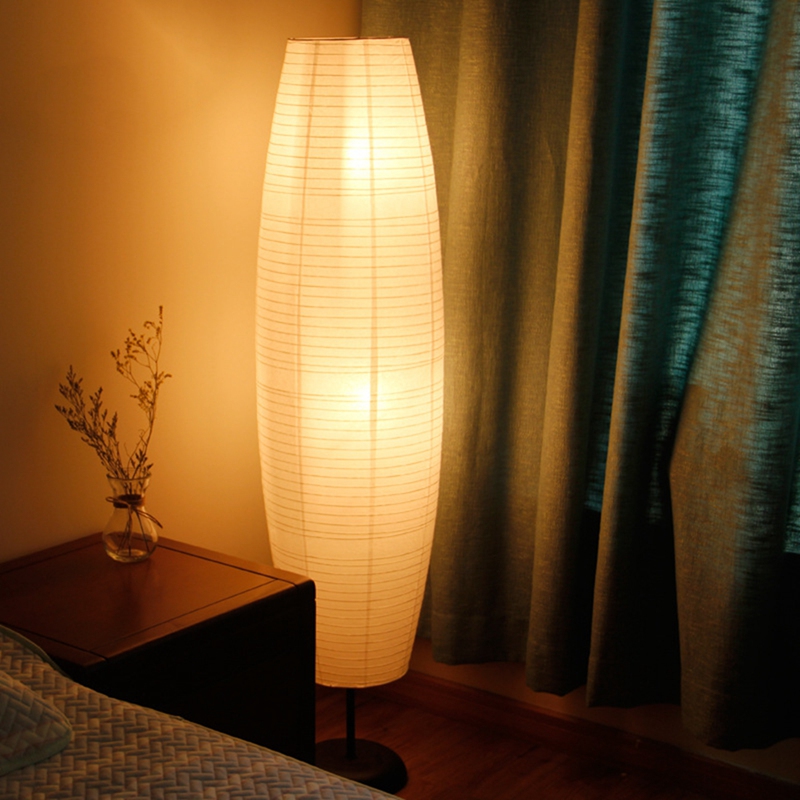 Rispapir gulvlampe høy lampeskjerm stuedekor spesielle papirstativlamper ved siden av lampeskjermen