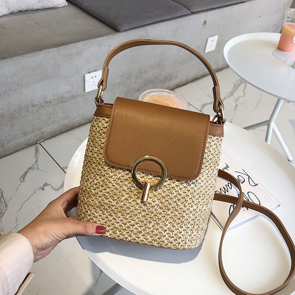 Women Straw Weave Shoulder Bags for Women Summer Bucket Handbags Summer Beach Totes Travel Shoulder chain Bags: Light Brown