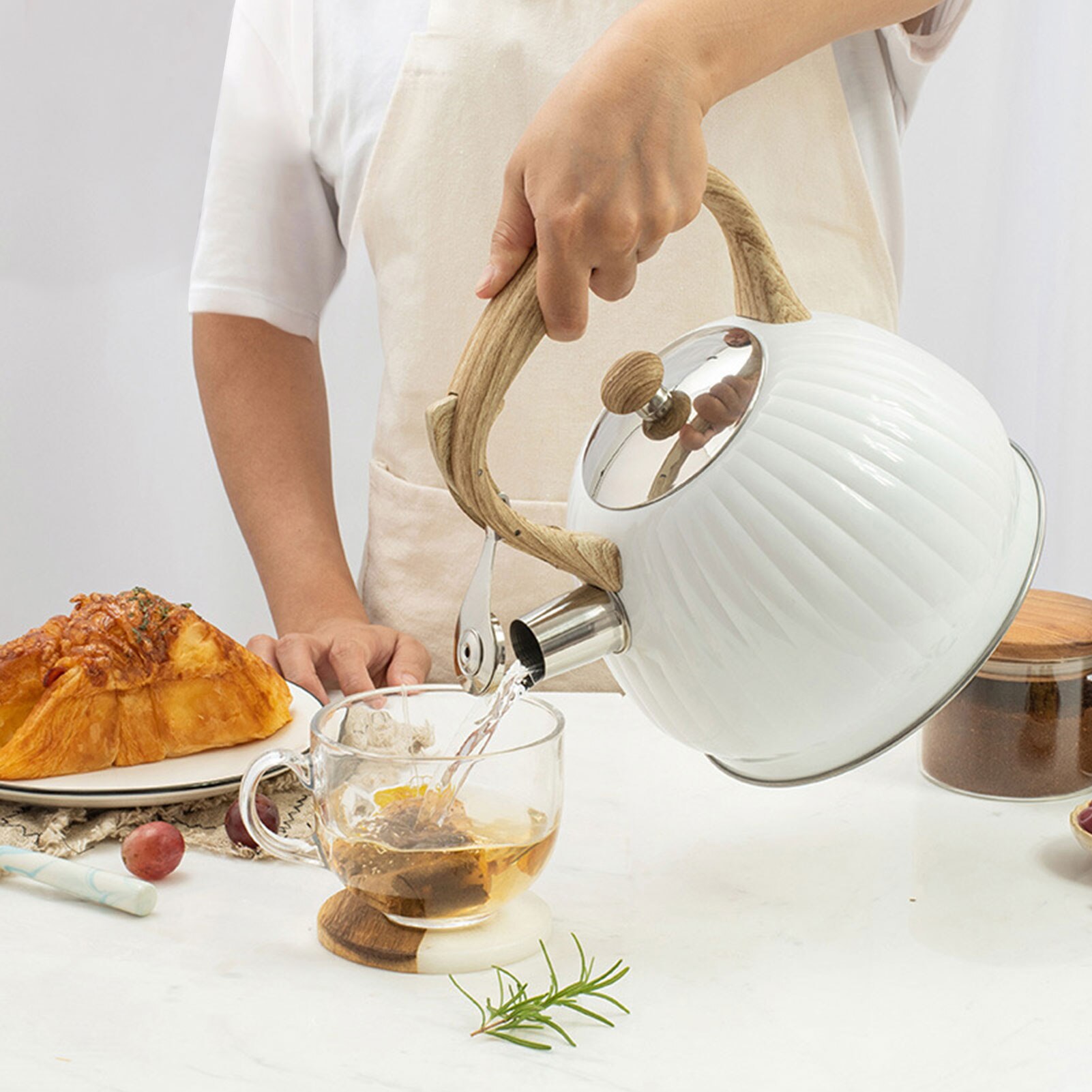 3L/3.5L Stainless Steel Whistling Kettle Wood Grain Handle Strong Compatibility Coffee Tea Kettle Universal Gas Induction Cooker: White