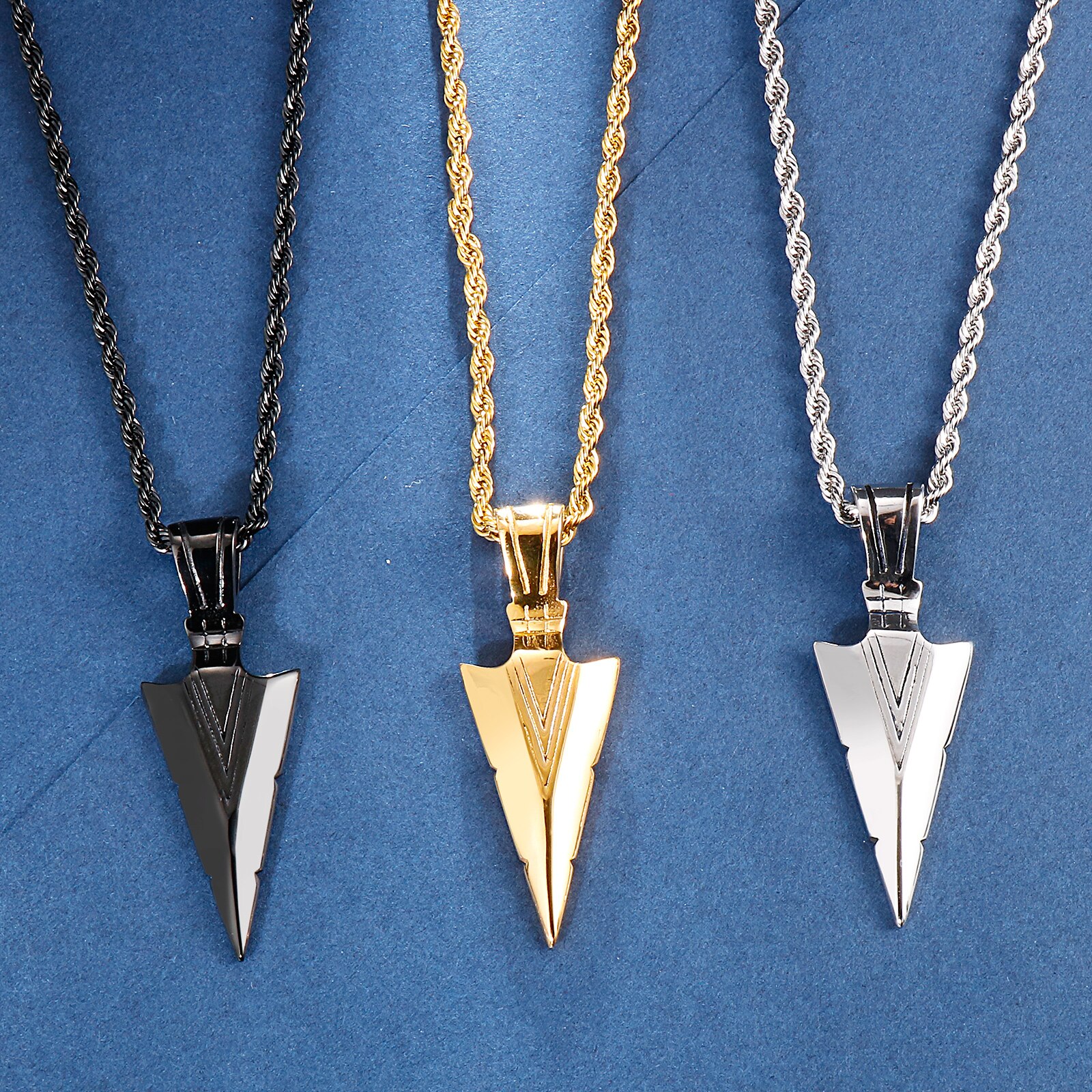 Collier avec pendentif en forme de flèche pour hommes, en acier inoxydable, brillant, de , style Ninja, accessoires Cool pour garçons