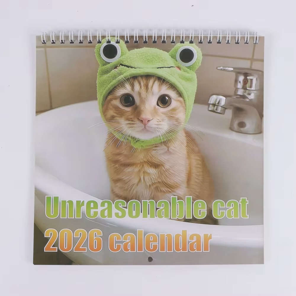 Søt kattekalender, månedlig og daglig planlegger med en bedårende kattunge med froskeøyne, perfekt juleår: Multi