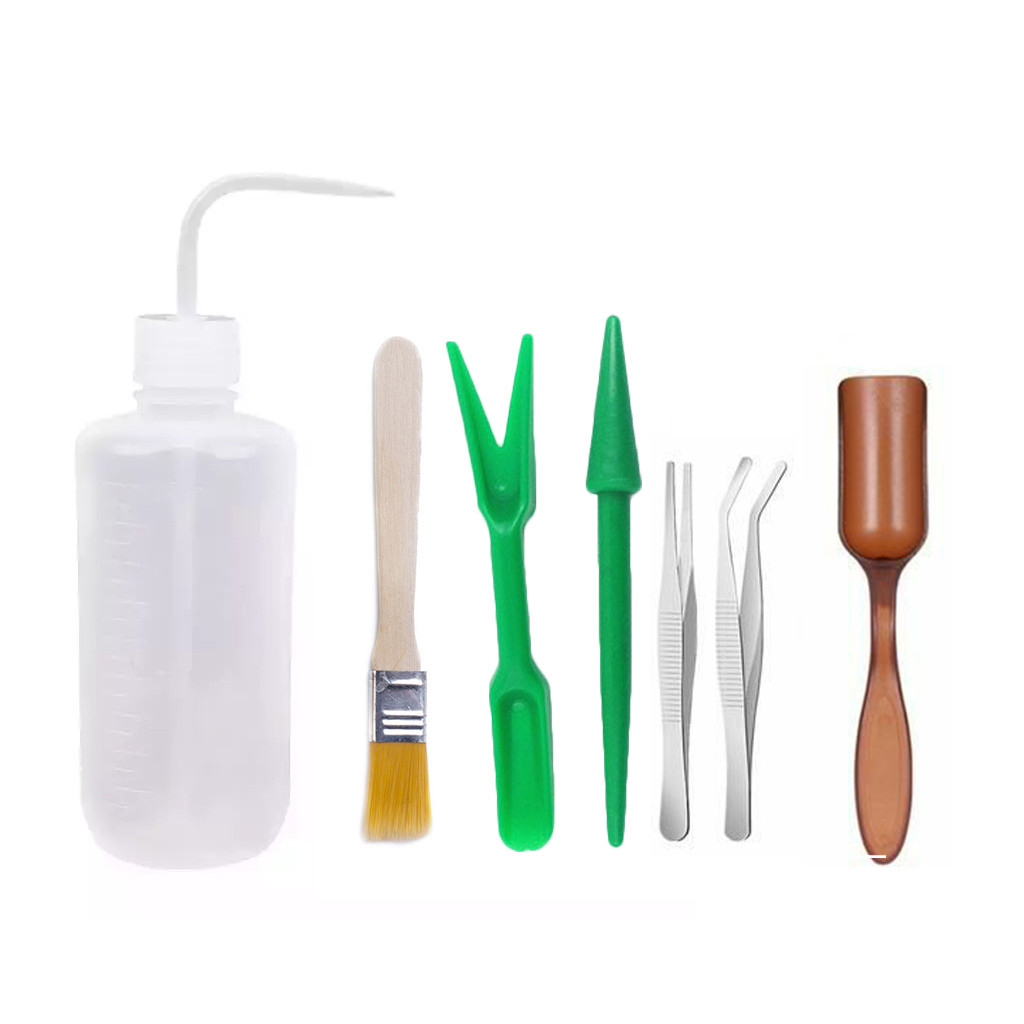 7pcs Mini Garden Hand Tools Succulent Transplanting Tools Planting Flower Succulent Miniature Garden Tools Garden Watering Kit