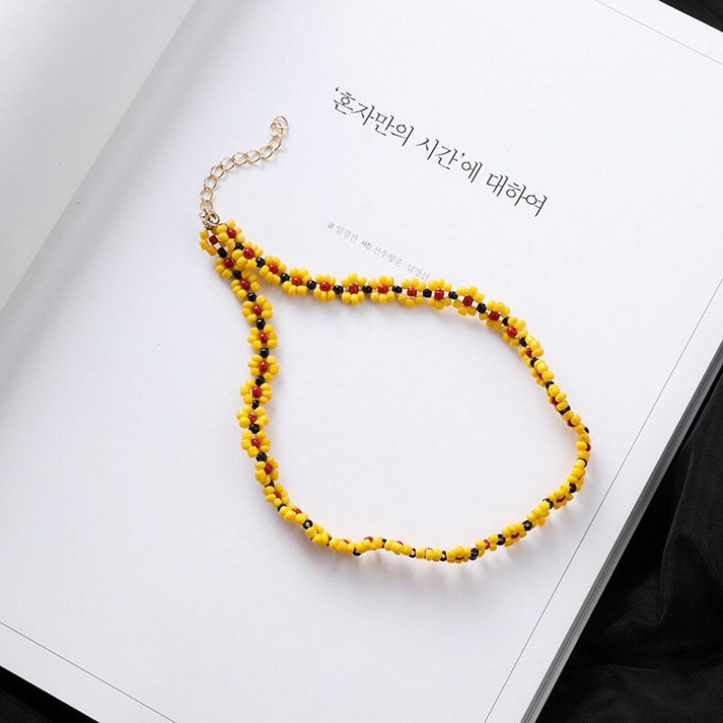 HangZhi Daisy Beaded Choker Necklace - Handmade Acrylic Flower Boho Jewelry for Women: D