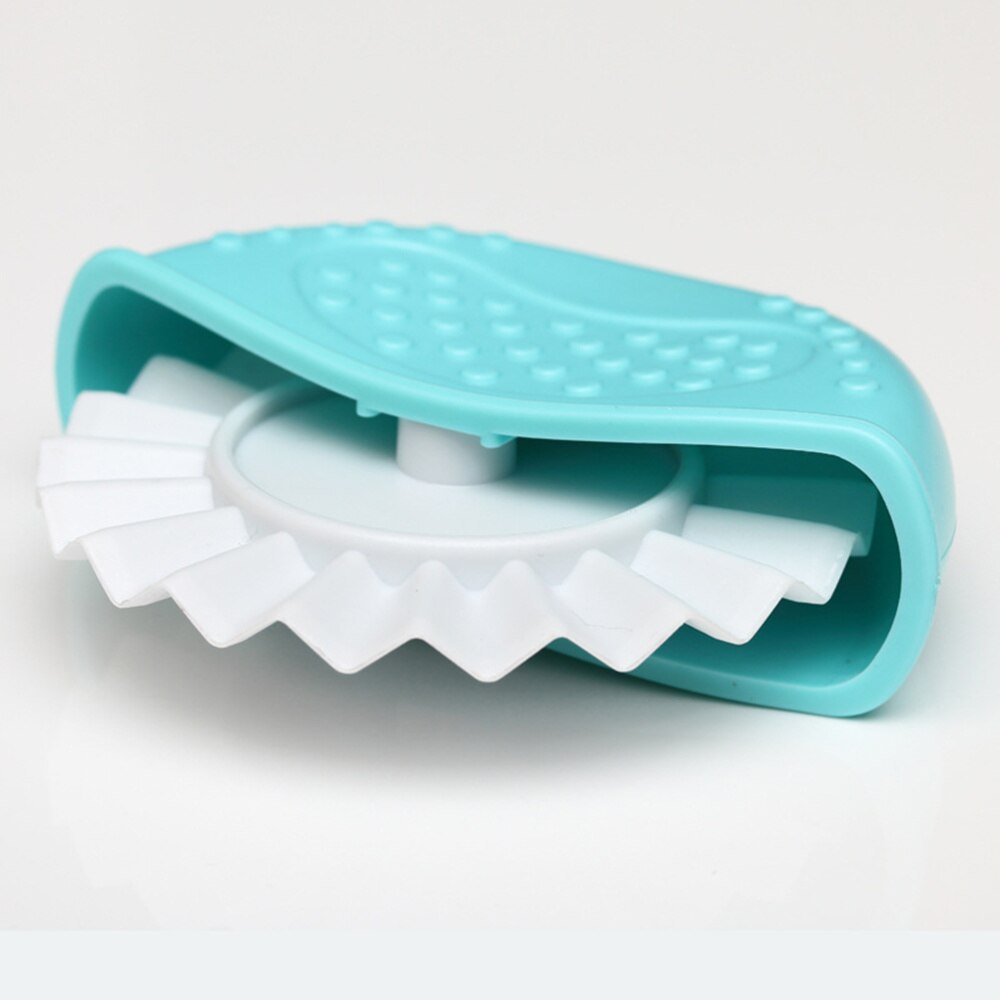 4PCS Plastic Dough Cutter Manual Pie Crust Crimper Kitchen Pastry Wheel Pie Edging Tool for DIY Baking Home