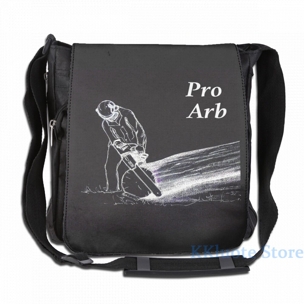 Estampado gráfico divertido Arborist y cirujano de árboles usando una motosierra USB carga mochila hombres mochilas escolares mujeres bolsa de viaje bolsa de ordenador portátil: Single shoulder pack