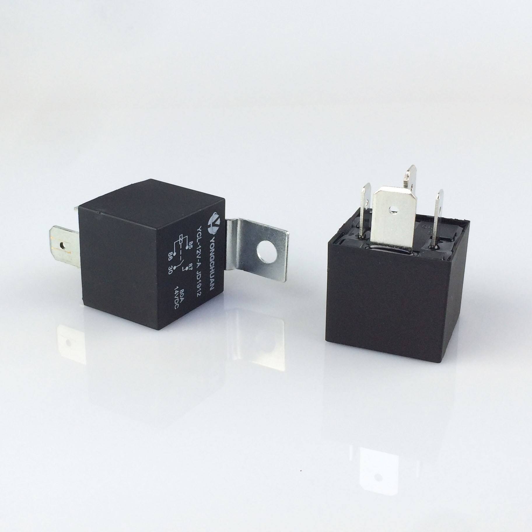 Automotive Relay 80A 4-pin 4-wire JD1912 12V Cut Foot Long Wide Foot with Socket