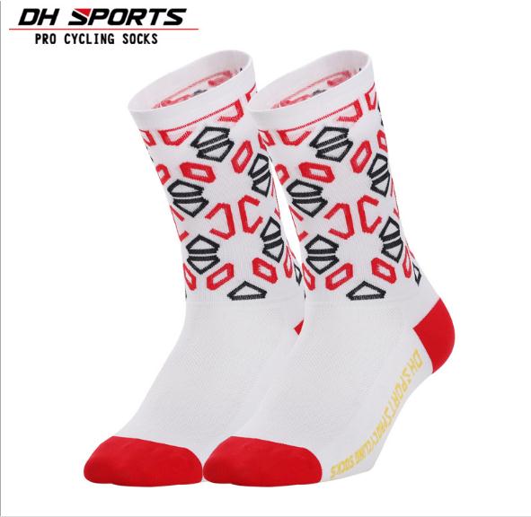 Cycling Socks (3 Pairs/lot) DH SPORTS/DH24 Nylon Men Sports Socks Basketball Outdoor Hiking Socks: Red