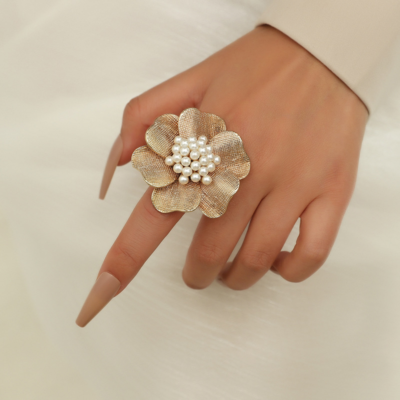 IHUES 1Pcs French Vintage Pearl Rings for Women Joint Opening Ring Party Engagement Decoration: Pink