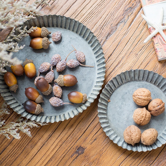 Plato de postre de hierro forjado, platos nórdicos Vintage para fruta, platos de pastel desgastados de Metal, bandeja de pastelería para té de la tarde, decoración de boda