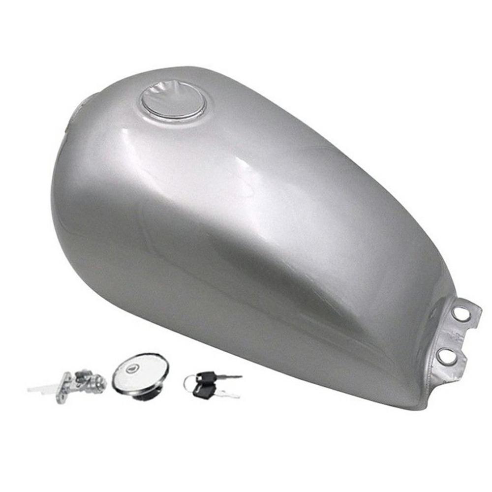 Réservoir de carburant de moto universel rétro Durable pratique et pratique en métal GN125 réservoir de carburant de moto: silver