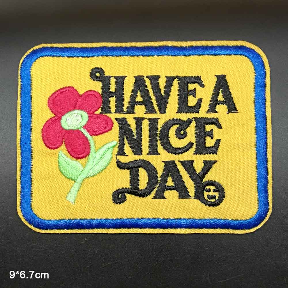 Fijne dag bloemen strijkapplicatie geborduurde kledingpatch voor kleding vrouw kleding stickers kleding accessoires