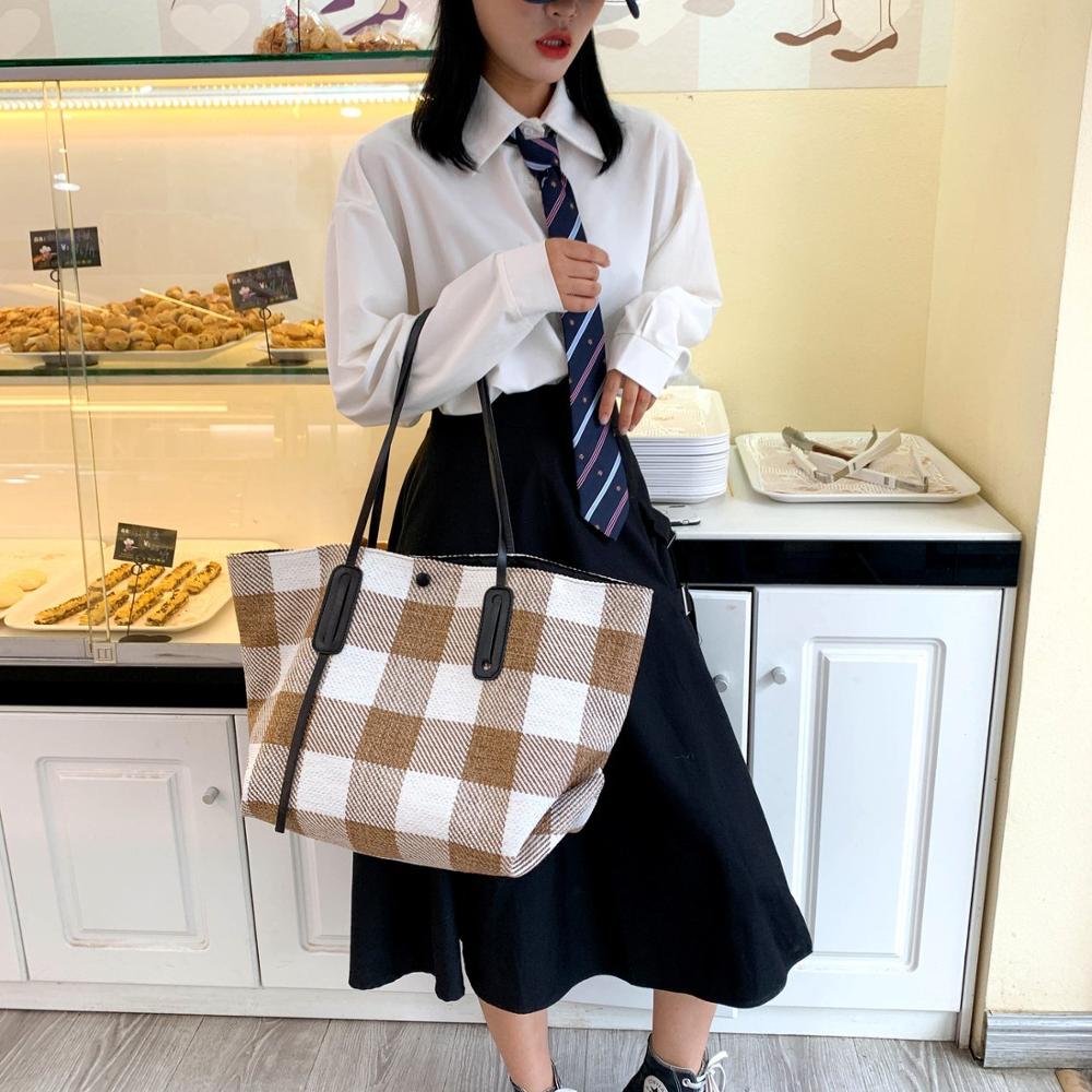 Mode Vrouw Luxe Handtassen, Wit En Zwart Vierkant Vrouwen Tassen, Kaki Schoudertas, 19 Inch Messenger Bag