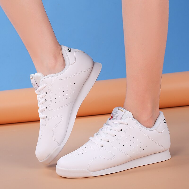 Kids 'Dans Sneakers Jongens Meisjes Professionele Witte Kant-Up Ademend Concurrerende Aerobics Schoenen Cheerleading Schoenen Sport Schoenen