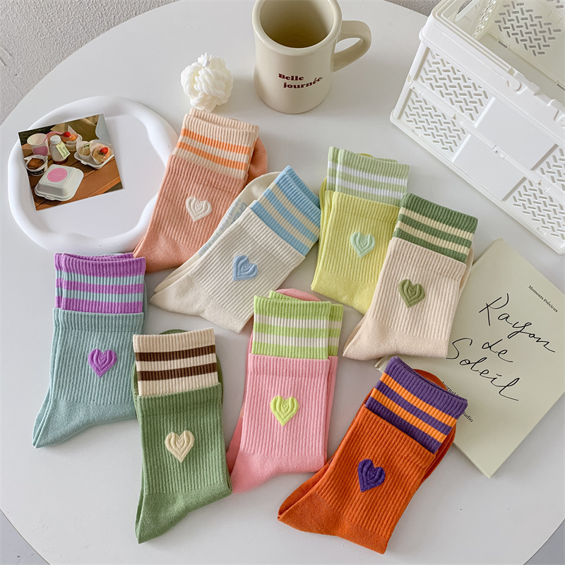 Women Cotton Socks Stripes Love Heart Embroidery Cotton Crew Socks Cute Kawaii Harajuku Streetwear Lolita Girls Calcetines Mujer