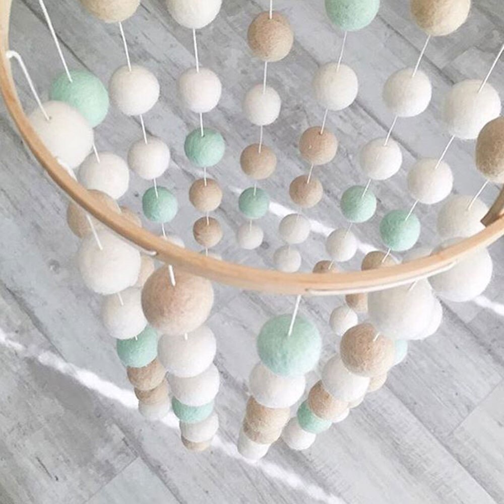 Baby Rasseln Mobile Pompom Windspiele Bett Glocke Spielzeug für Kinder Zimmer Bett Hängen Dekoration Zelt Decor Fotografie Requisiten