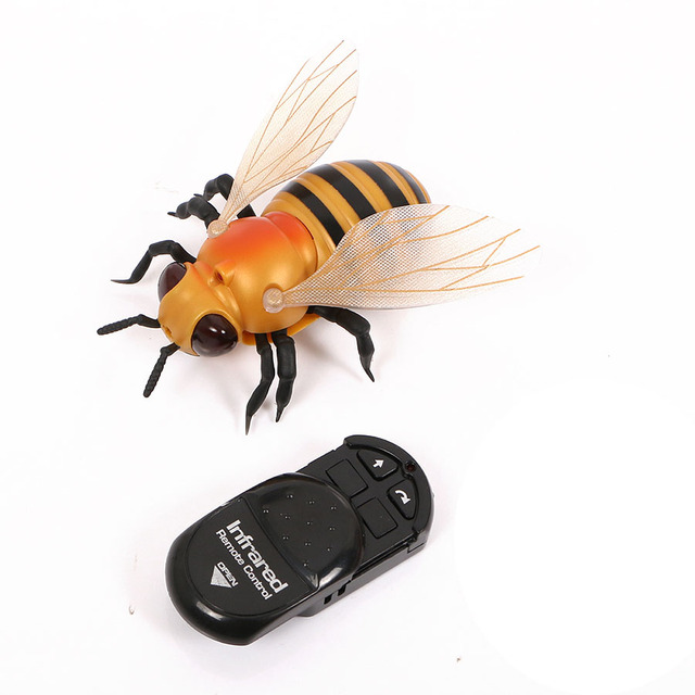 RC Insects Model Simulation RC Infrared Induction Insect Toys Scary Tricky Fly Bee Ladybug Toy: Bee without Box