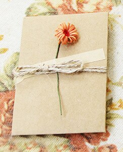 Kraft Paper Envelopes with kraft insert card flower, Wedding Invitations, Teachers' Day Card,Business Card Envelopes 10set/lot: Orange Daisy / Large size