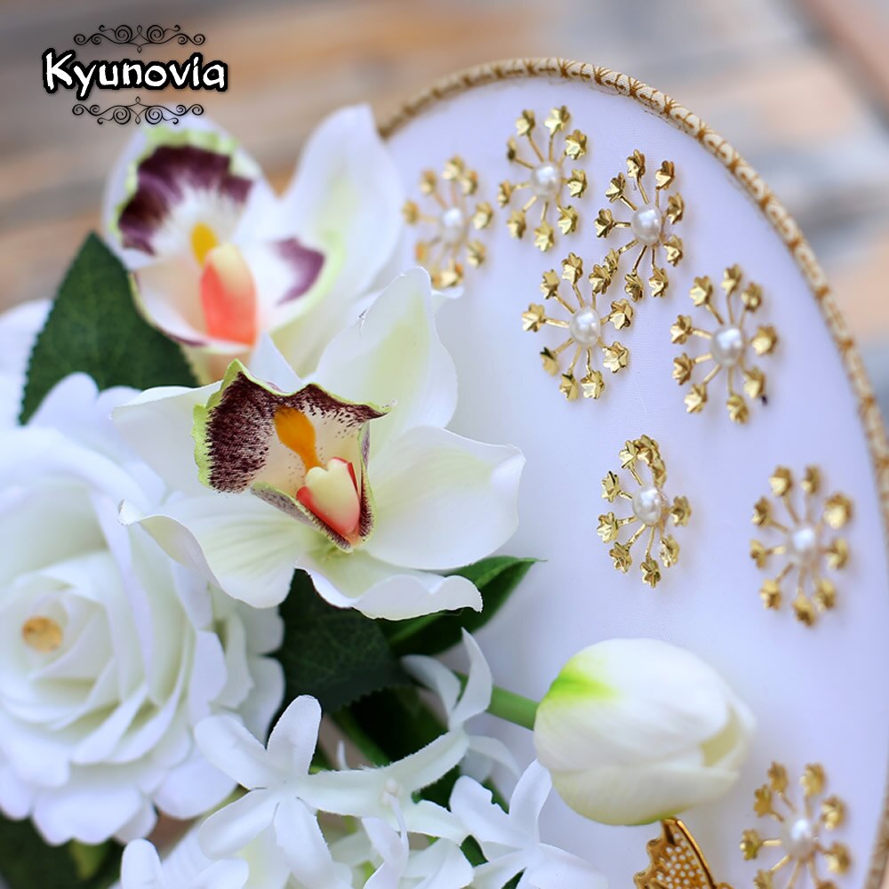 kyunovia-flor-blanca-amos-de-damas-ramo-broche-ram-grandado