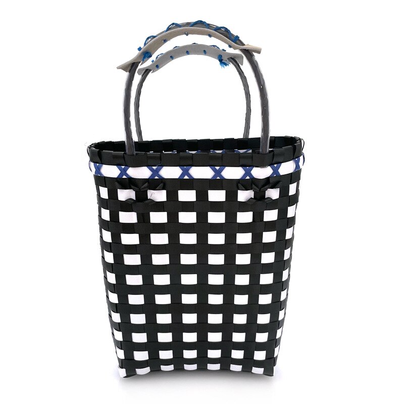 Cesta de Picnic tejida a mano de estilo japonés, bolsa de cesta de verduras tejida de plástico, bolsa de playa de mano, cesta Multicolor a cuadros, novedad: Black Wite