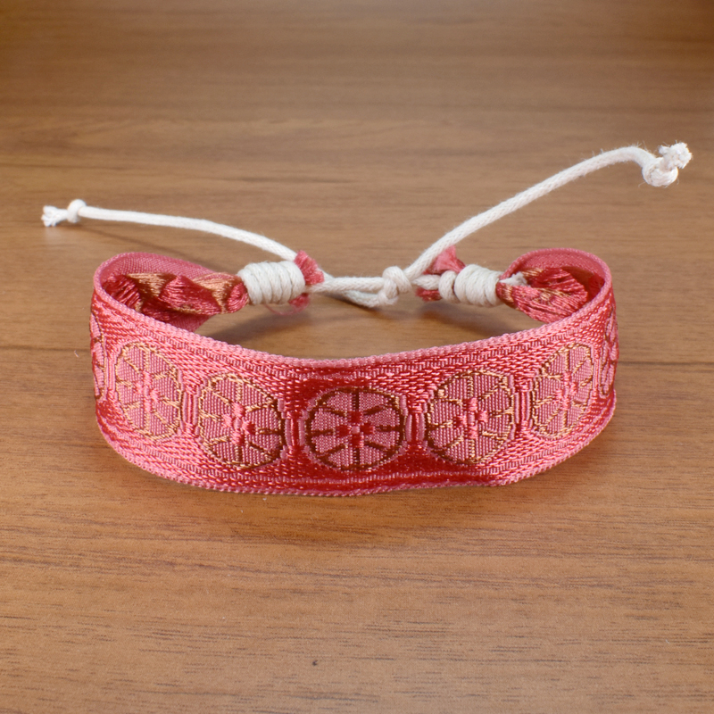 Flower bohemian friendship bracelet for women couple vintage handmade braided macrame wrap pulseras femme: Red